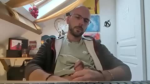 mikmik91 online show from 12/18/24, 03:00