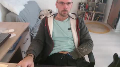 mikmik91 online show from 10/08/25, 09:07