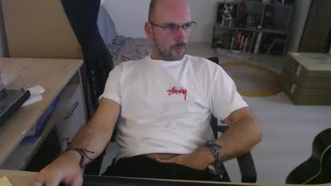 mikmik91 online show from 10/20/25, 02:17