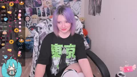 Snapshot of miku_bunny chatting on 12/04/24, 11:13 Miku online show from 12/04/24, 11:13