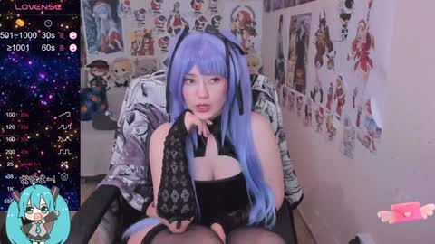 Snapshot of miku_bunny chatting on 01/30/25, 05:39 Miku online show from 01/30/25, 05:39