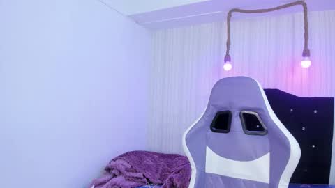 Snapshot of miku_katsuragi chatting on 01/14/26, 01:55 miku katsuragi online show from 01/14/26, 01:55