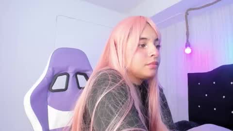 Snapshot of miku_katsuragi chatting on 02/05/26, 02:05 miku katsuragi online show from 02/05/26, 02:05