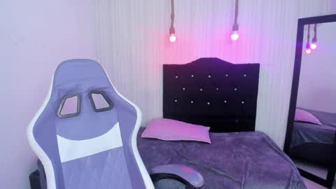   miku katsuragi  online show from 04/23/26, 03:52