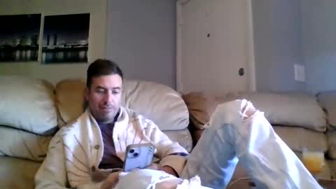 Snapshot of mikuchan_jp chatting on 11/29/25, 03:37 FATdickBOY online show from 11/29/25, 03:37