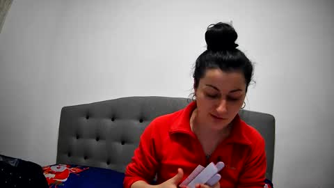 Mikyloveu online show from 12/29/24, 02:42