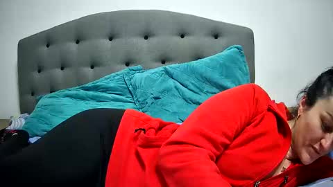 Mikyloveu online show from 02/24/25, 06:58