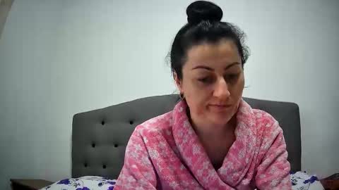 Mikyloveu online show from 04/28/26, 04:34