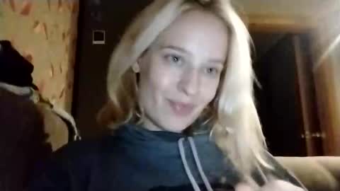 Mila 420 online show from 11/15/25, 09:32