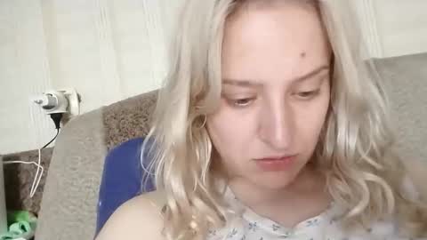 Snapshot of mila_420 chatting on 06/11/26, 12:47 Mila 420 online show from 06/11/26, 12:47