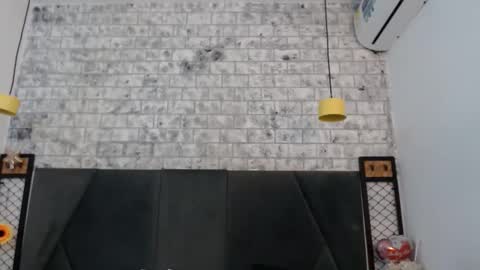 Snapshot of mila_adamss chatting on 12/05/25, 11:30 mila_adamss online show from 12/05/25, 11:30