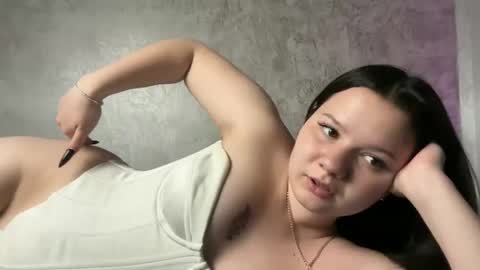 Mila online show from 06/07/26, 04:55