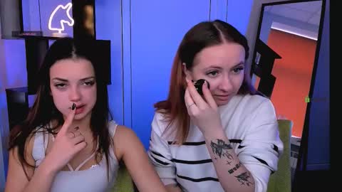 mila_glow online show from 10/25/25, 08:33