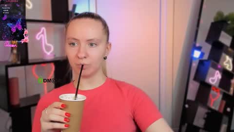 mila_glow online show from 03/04/26, 12:44