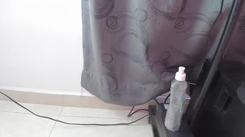 mila_grace_ online show from 01/14/26, 06:46