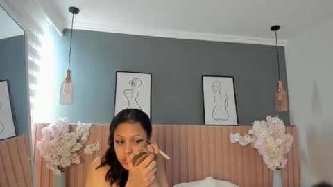 mila_hank online show from 02/27/26, 12:16