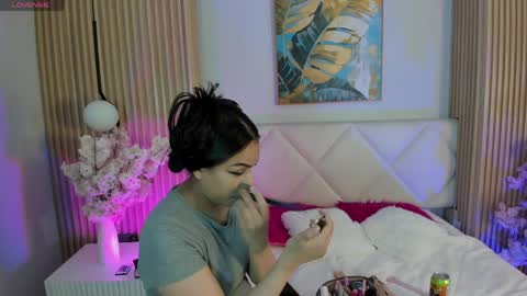 mila_hank online show from 04/03/26, 12:14
