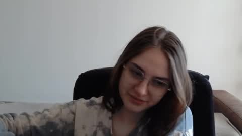 Snapshot of mila_keyy chatting on 04/17/26, 06:16 mila_keyy online show from 04/17/26, 06:16