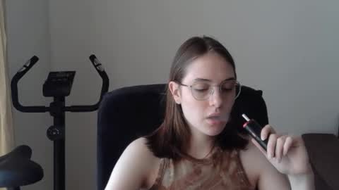 Snapshot of mila_keyy chatting on 06/06/26, 01:16 mila_keyy online show from 06/06/26, 01:16
