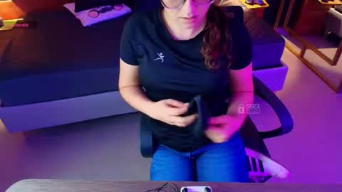 Milena  online show from 07/12/26, 10:50