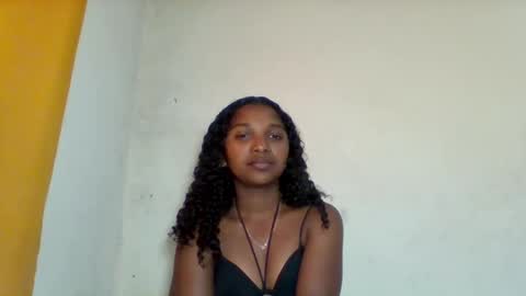 mila_lunah online show from 04/24/26, 01:35