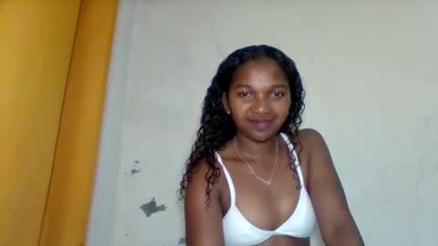 Snapshot of mila_lunah chatting on 05/02/26, 02:38 mila_lunah online show from 05/02/26, 02:38