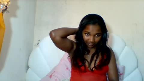 Snapshot of mila_lunah chatting on 06/14/26, 11:45 mila_lunah online show from 06/14/26, 11:45