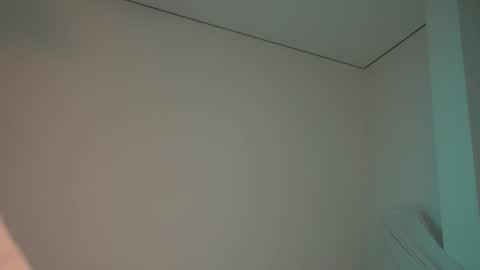 mila may  online show from 09/28/25, 06:13