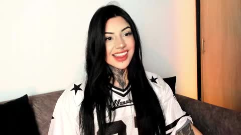 Snapshot of mila_monty__ chatting on 05/05/26, 03:03 online show from 05/05/26, 03:03
