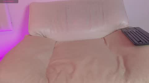 Mila  Max online show from 10/26/25, 12:49