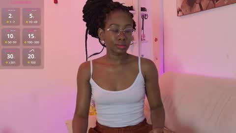 Mila  Max online show from 11/02/25, 12:07