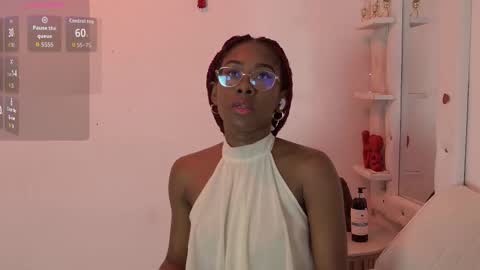 Mila  Max online show from 11/18/25, 12:09