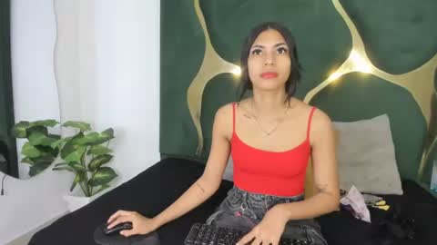 mila_petiteasm online show from 06/29/26, 12:38
