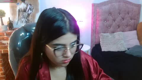 mila_quin online show from 04/04/26, 07:55