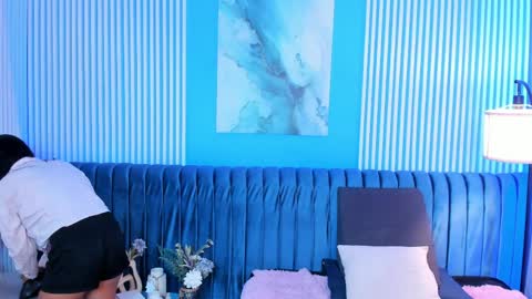 Mila and samy online show from 04/04/26, 01:41