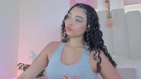 mila_stark333 online show from 04/06/26, 12:52