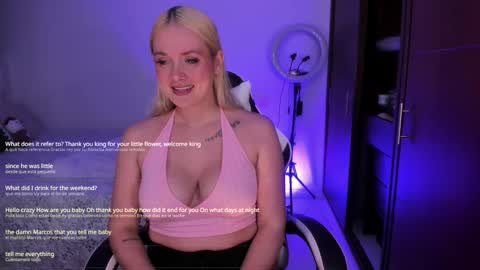 Snapshot of mila_violet chatting on 12/04/25, 11:13 Mila online show from 12/04/25, 11:13