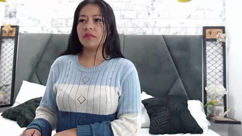 Snapshot of milaaadams chatting on 01/10/25, 11:00 mila online show from 01/10/25, 11:00