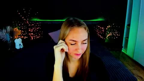 Snapshot of milaaddam chatting on 10/10/25, 05:50 Milla online show from 10/10/25, 05:50