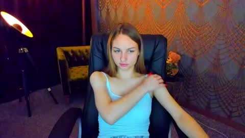 Milla online show from 06/25/26, 06:29