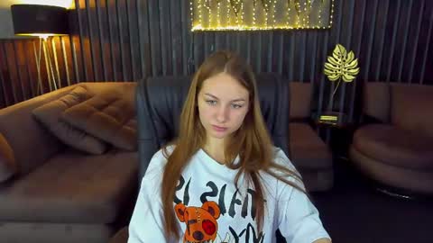 Milla online show from 07/09/26, 11:36