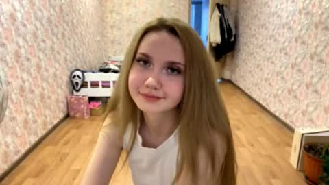 Snapshot of milaarcilla chatting on 03/21/26, 02:31 Amelia online show from 03/21/26, 02:31