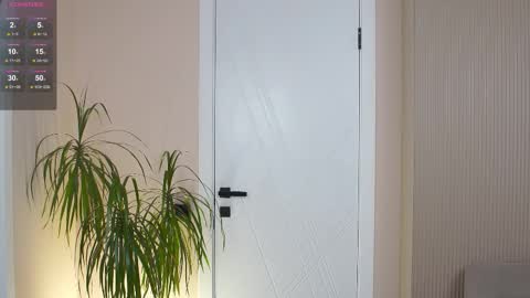 Mila and u can call me sweet bunny online show from 11/24/25, 10:04