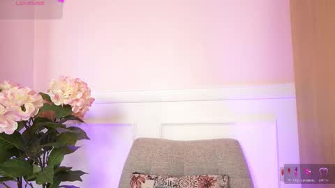 milacrave online show from 02/09/26, 11:36