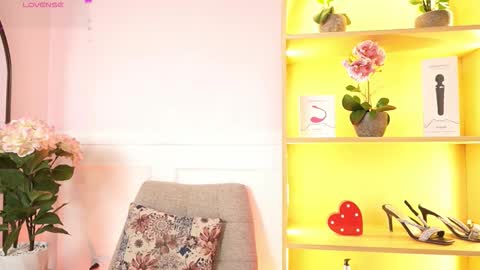 milacrave online show from 02/23/26, 11:40