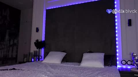 Mila       online show from 02/23/25, 11:44