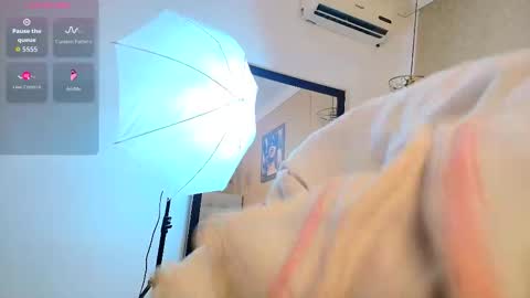 miladiosa online show from 11/13/25, 12:04