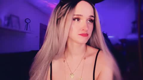 MiladyJolie online show from 01/06/26, 06:39