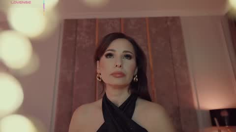        online show from 10/24/25, 06:26