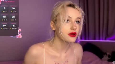 Snapshot of milaelin chatting on 01/12/26, 07:30 Mila online show from 01/12/26, 07:30